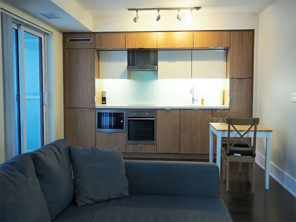 N2N Suites - Downtown Suite Toronto Apartment